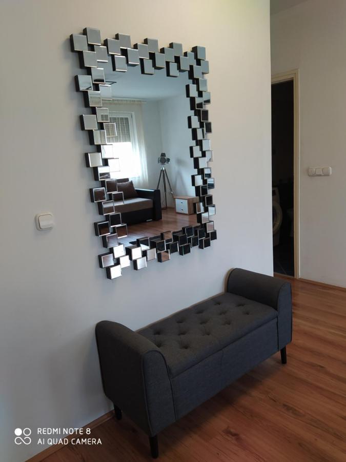 Kristaly Apartman Szeged Buitenkant foto