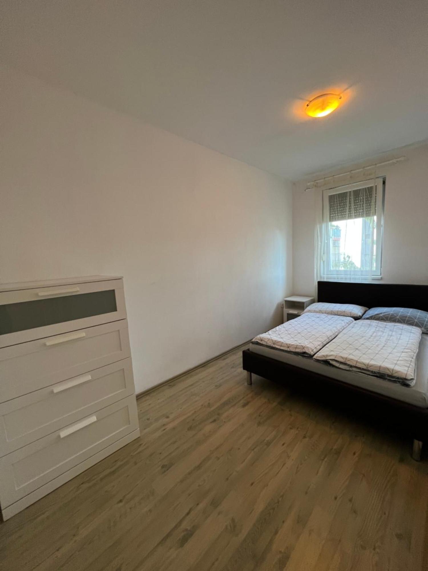 Kristaly Apartman Szeged Buitenkant foto