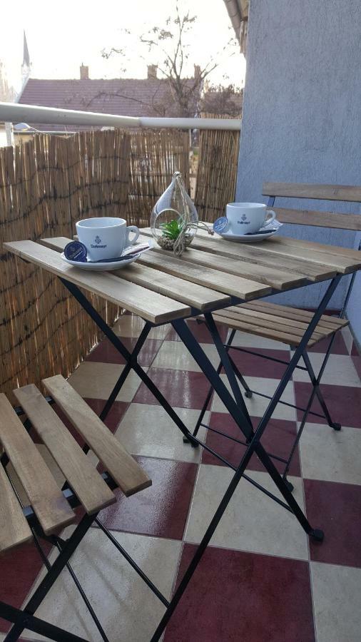 Kristaly Apartman Szeged Buitenkant foto